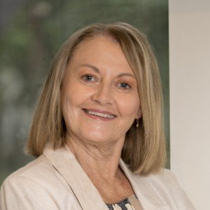 Dr Diana Robinson