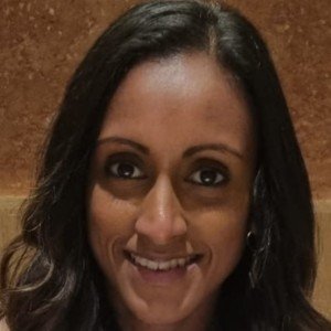 Dr Pumi Senaratne