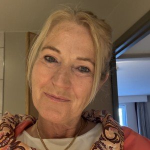 Dr Clodagh Dugdale 